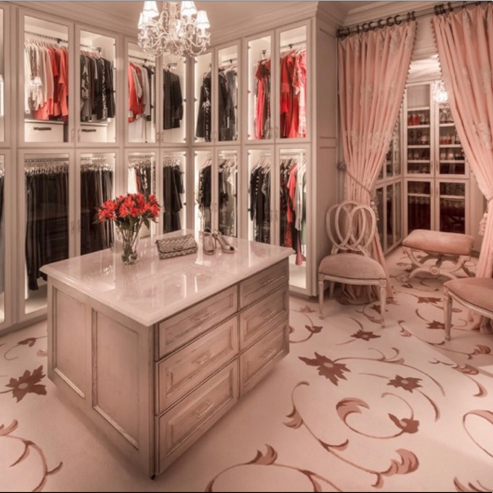 Meet your Posher, Zainab